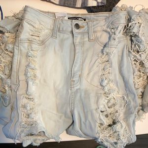 Love ripped jeans?! Then these are for you.